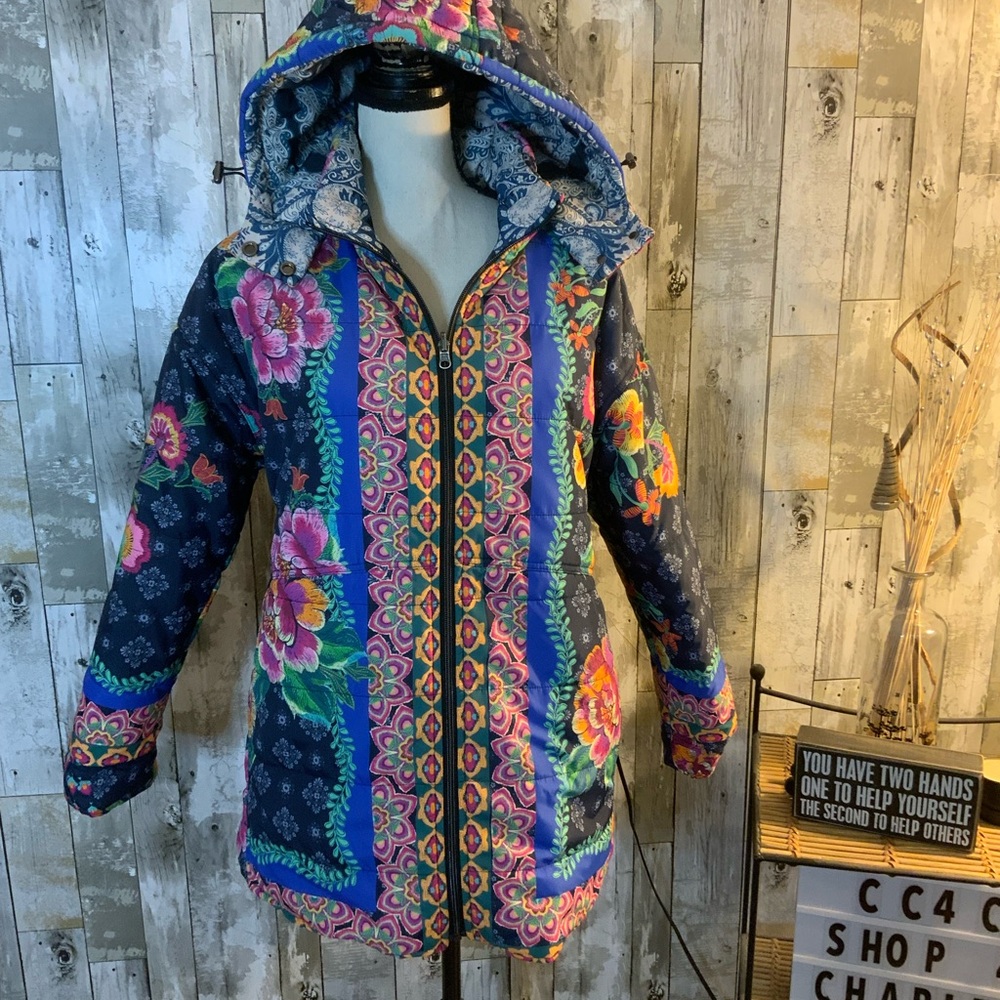Johnny Was Multicolor Reversible Puffer Jacket w/removable hood. Size S - Picture 3 of 7